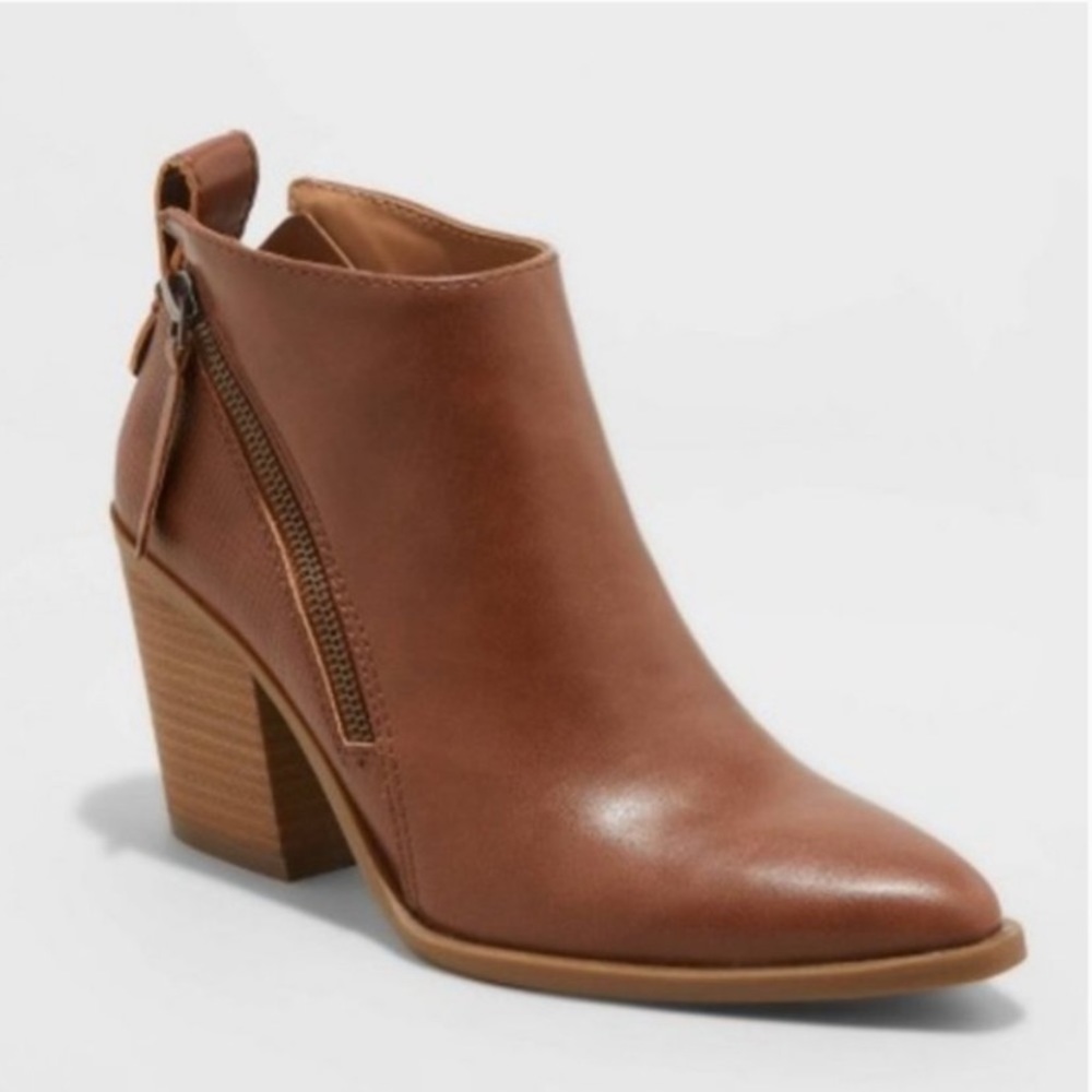 Ankle boots